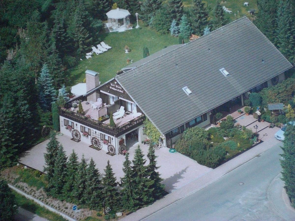 Hotel Garni Eichhornkobel Faßberg エクステリア 写真