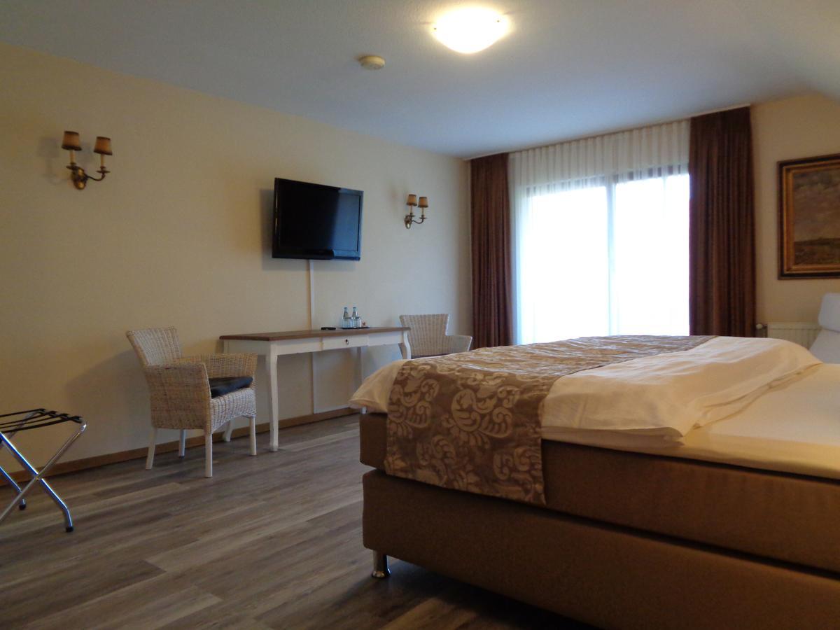 Hotel Garni Eichhornkobel Faßberg エクステリア 写真