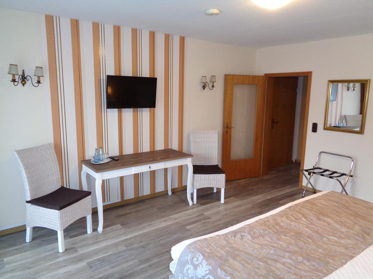 Hotel Garni Eichhornkobel Faßberg エクステリア 写真