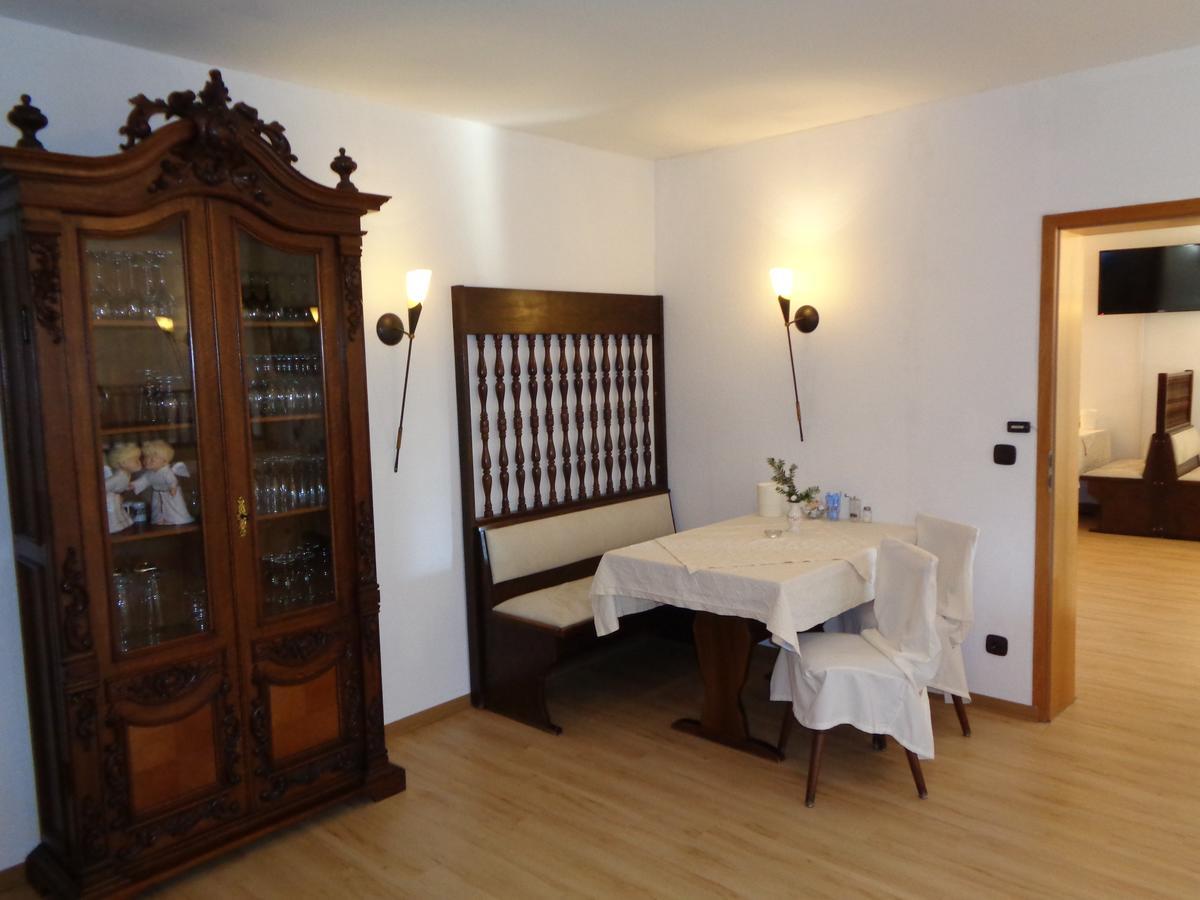 Hotel Garni Eichhornkobel Faßberg エクステリア 写真