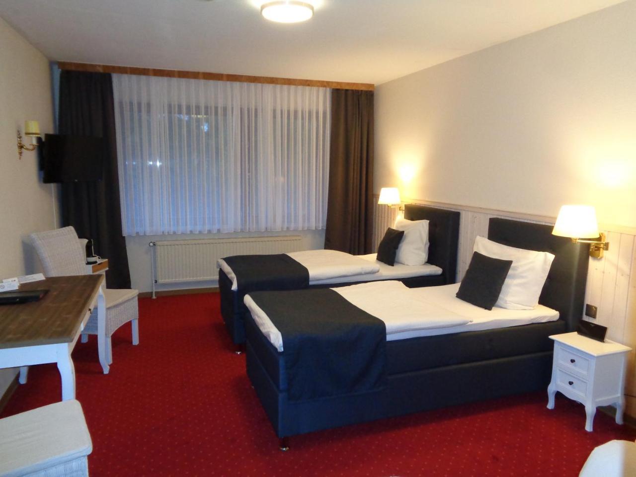 Hotel Garni Eichhornkobel Faßberg エクステリア 写真