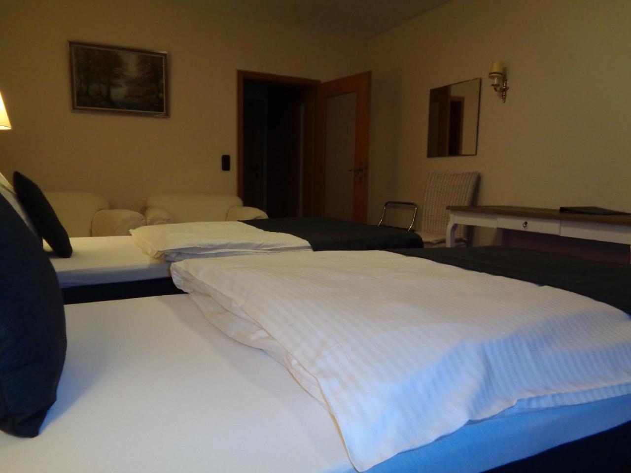 Hotel Garni Eichhornkobel Faßberg エクステリア 写真