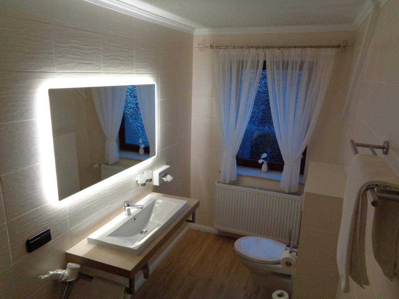 Hotel Garni Eichhornkobel Faßberg エクステリア 写真